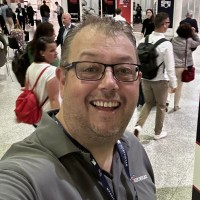 Darren Owens 😸👍📝