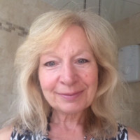 Julia Carling