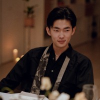Yijie Hu