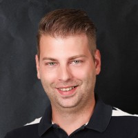 Dimitrij Schaufelberger