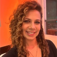 Adriana M Nascimento