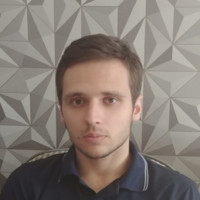 Александр Емельянов