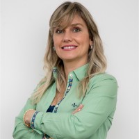 Cláudia Pampolini