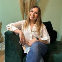 Mariana León