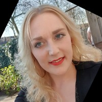 Danielle Van Der Vlies