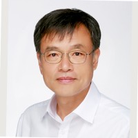Youngsoo Lee