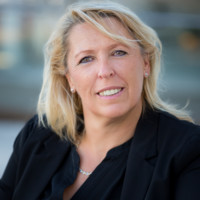 Nadine COLLIER