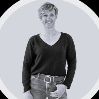 Mónica Revestido