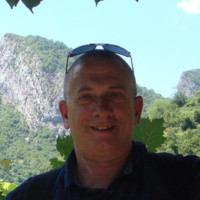 Ton De Vries