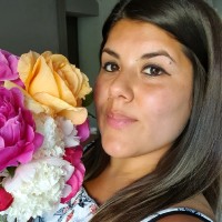 Elise Flores