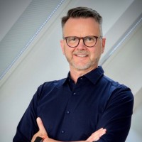 Dr. Dominik Faust