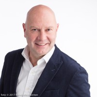 Yves Van Den Neucker