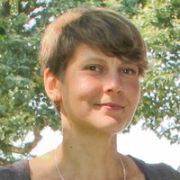 Tove Nyhlén