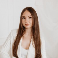 Raissa M.