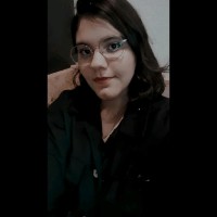 Thayna Caroline