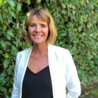 Tina Jones