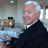 Dr. Philipp Schneider