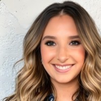 Brittney Decker, Mba
