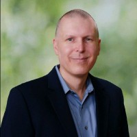 Dan M.