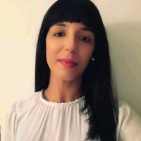 Cláudia M. da Silva