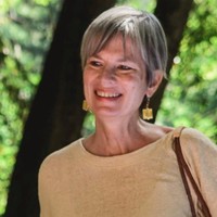 Ann Walle
