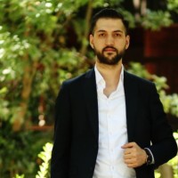 Volkan Yeni̇ler