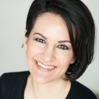 Amanda Pye Makeup