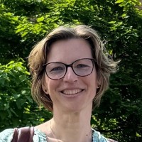 Melanie Stange