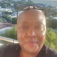 Vee Sakupwanya