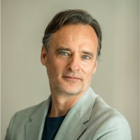 Dr. Henry Wüstemann