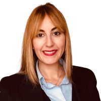 María L.
