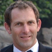 Andrew Mills