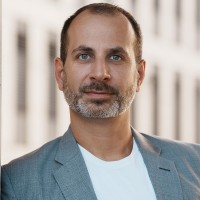 Deniz Sinanmis