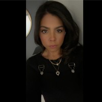Lesley-Ann Villa