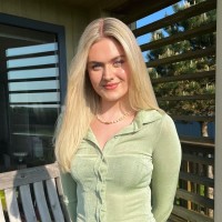Olivia Large