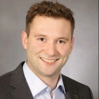 Dr. Philipp Schmid