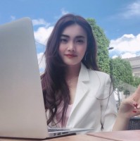 Athena Hu