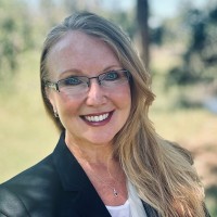 Danielle Stumpff, Mba