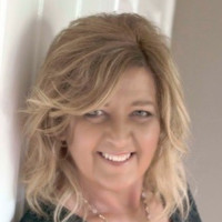 Jayne Hinton