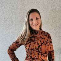 Alina Holm