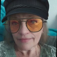 Lois Miller