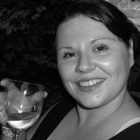 Suzi Stow