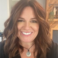 Carrie Cravatt