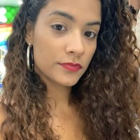 Larissa Bastos