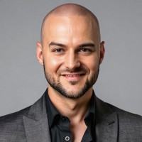 Nick De La Torre