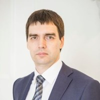 Михаил Леонов