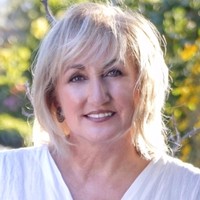 Olga Menendez, Abr