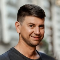 Дмитро Макаров