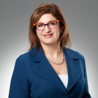 Christine Mills