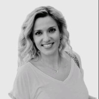 Cláudia Correia